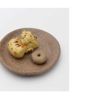 Load image into Gallery viewer, Mother-and-Kitten Incense Holder
