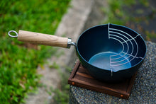 Load image into Gallery viewer, Deep-frying pot (oil-seasoned) (induction-compatible)
